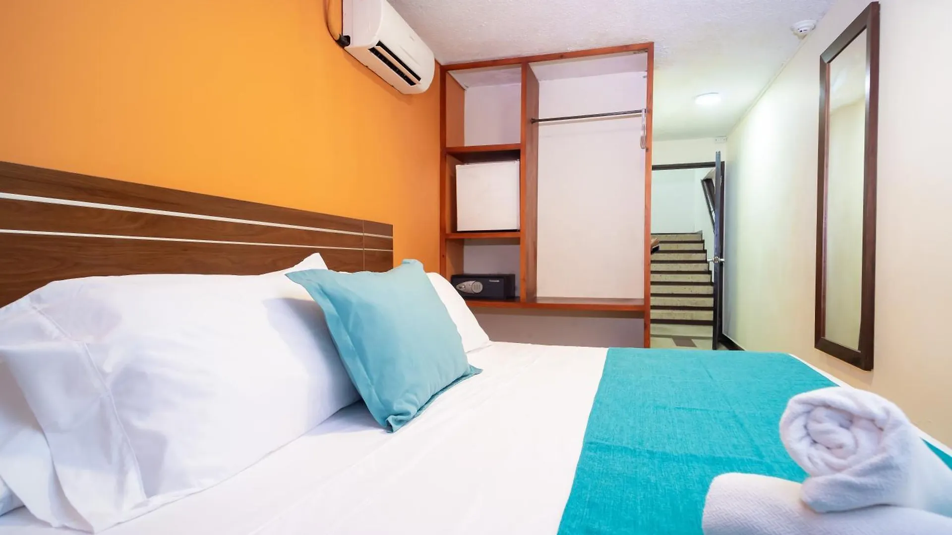 ***  Hotel Portobelo Convention Center San Andres  Colombia